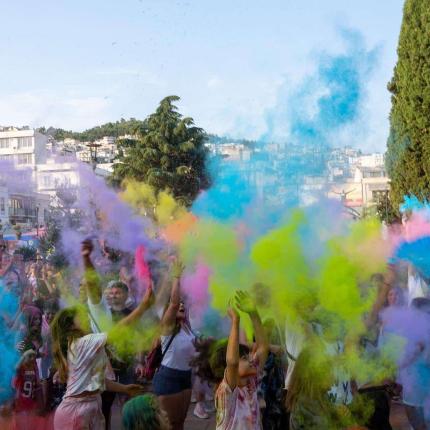 ΦΕΣΤΙΒΑΛ ΧΡΩΜΑΤΩΝ ΧΑΝΙΑ