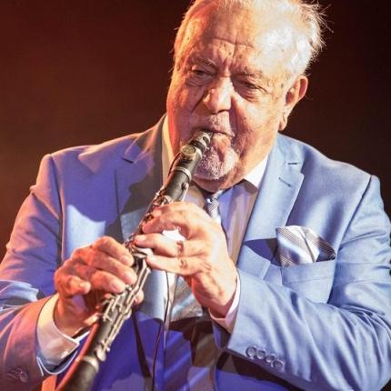 πετρολουκας χαλκιας