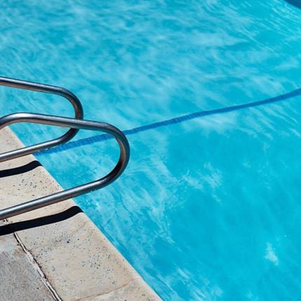 πισίνα - ξενοδοχείο 