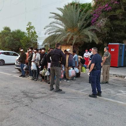 μετανάστες λιμάνι