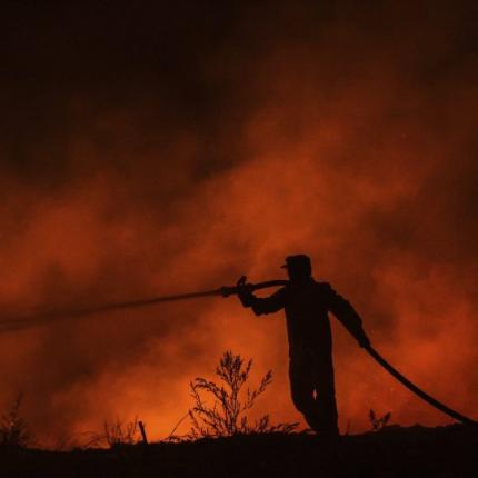 πυρκαγια γαλλια