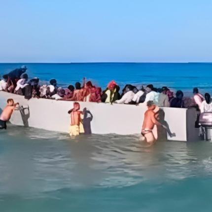γαυδος μεταναστες λουομενοι