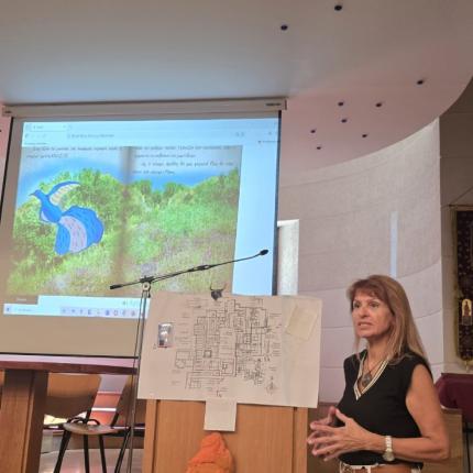 «Αισθήσεων Περιπλάνηση στα Μονοπάτια της Κνωσού»