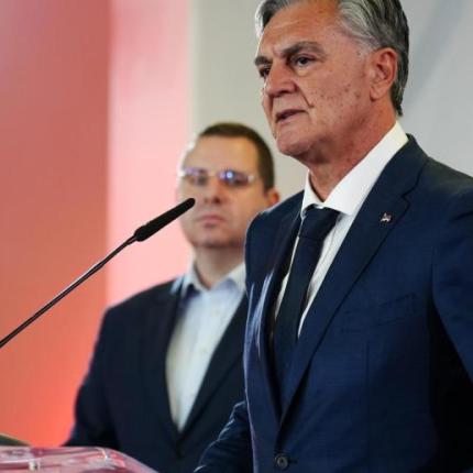 Σίνισα Κάραν