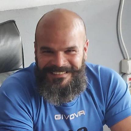 μάνος μπαρκατσάς