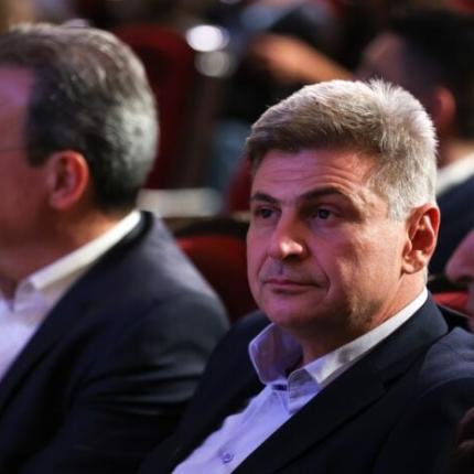 φαραντούρης φάμελλος