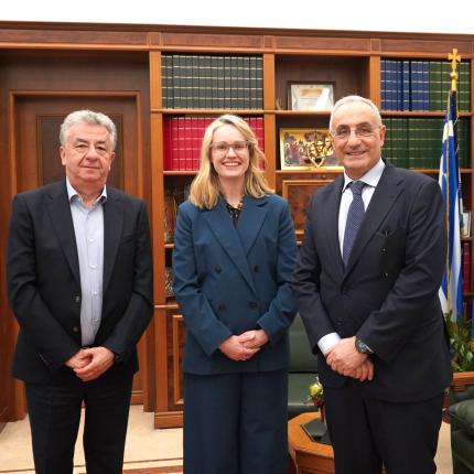 Η Πρέσβης της Ιρλανδίας στον Περιφερειάρχη Κρήτης