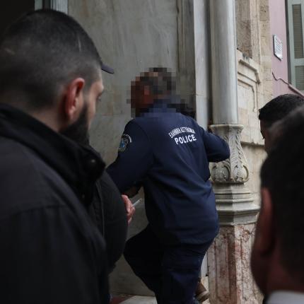 48χρονος ξάδελφος Καργάκη