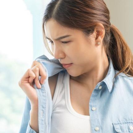 ρουχο που μυρίζει