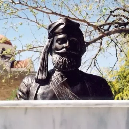 προτομη κοκκινιδη κεραμουτσι