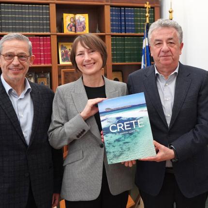 Πρέσβης της Φινλανδίας -Αρναουτάκης