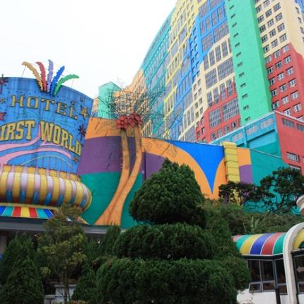 First World Hotel & Plaza