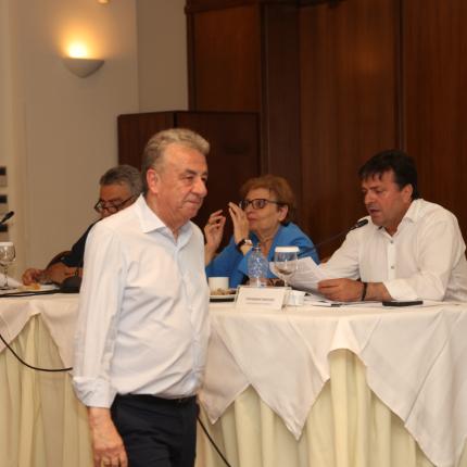 Σταύρος Αρναουτάκης 