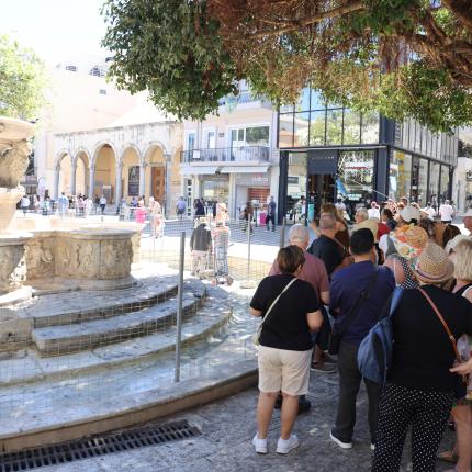 λιοντάρια εργασίες