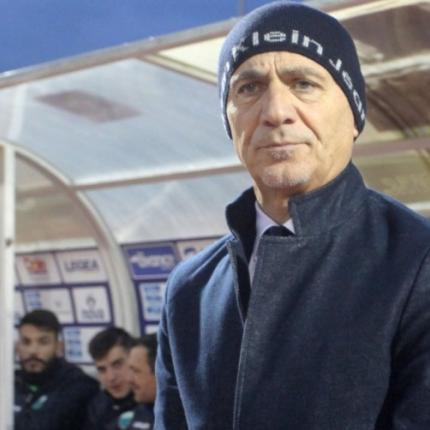 Η Χόνβεντ απέλυσε τον Ιταλό προπονητή της Τζουζέπε Σανίνο λόγω κορονοιου