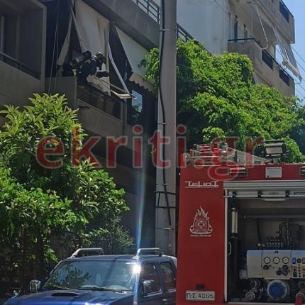 Οι πυροσβέστες επί τω έργω