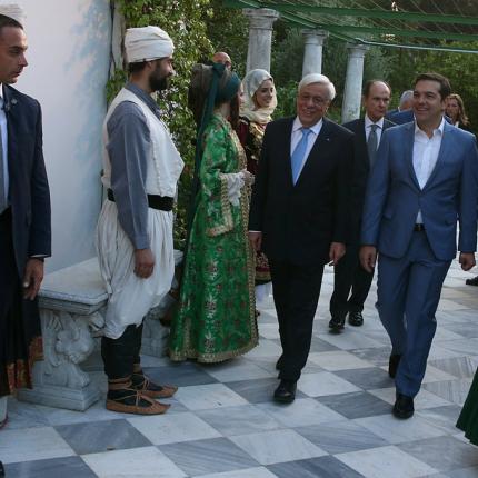 προεδρικο μεγαρο,γιορτη δημοκρατιας