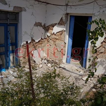 Καταστροφές από το σεισμό