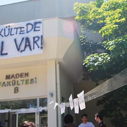 ​Καταλήψεις σε Πολυτεχνεία προκάλεσε η τραγωδία στο τουρκικό ορυχείο
