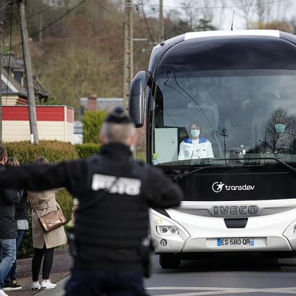 λεωφορείο-καραντίνα