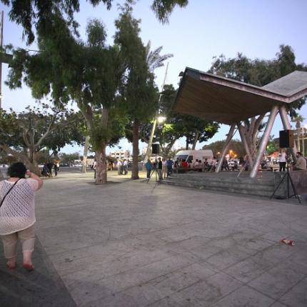 πλατεία παραιτηθείτε
