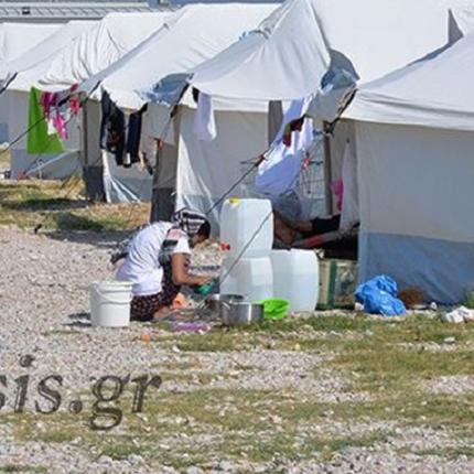 camp της Νέας Καβάλας μετανάστες