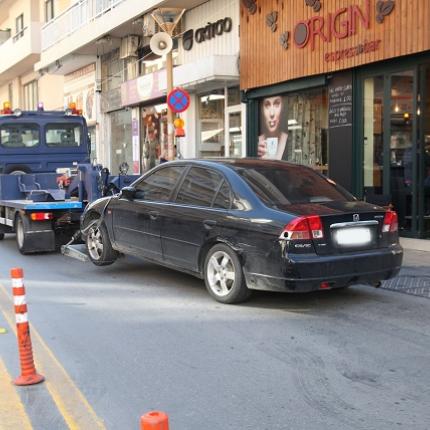 γερανός αυτοκίνητο