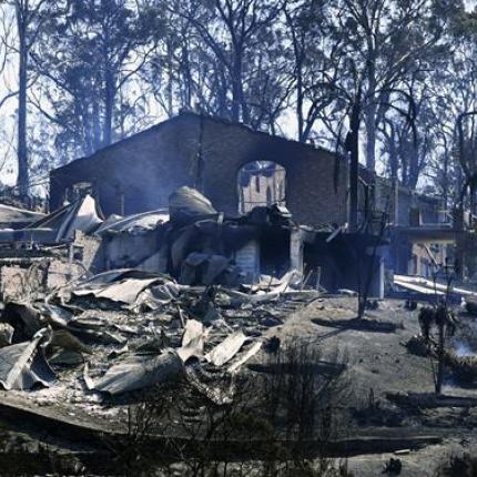 παραθαλάσσια πόλη