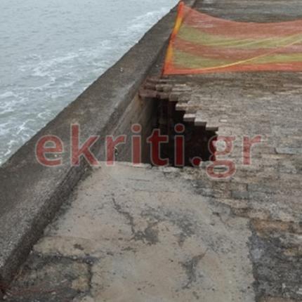 Διάβρωση και κακοτεχνία προκαλούν σοβαρό κίνδυνο για τους πεζούς