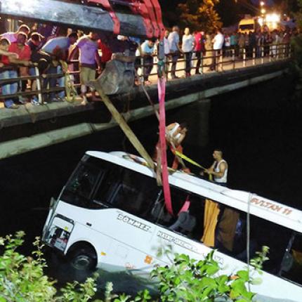 τουρκαι,ατυχημα με λεωφορείο
