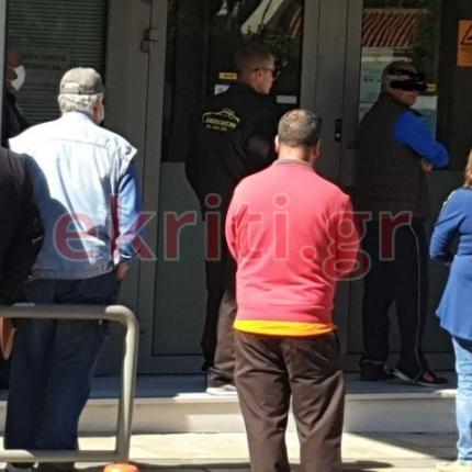 Ο κορωνοϊός έφερε αναμονή 