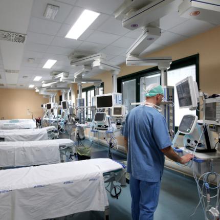 Ύποπτο κρούσμα του ιού Έμπολα στην κεντρική Ιταλία