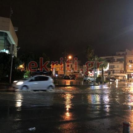 Ποτάμια οι δρόμοι του Ηρακλείου