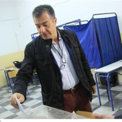 theodorakis.jpg