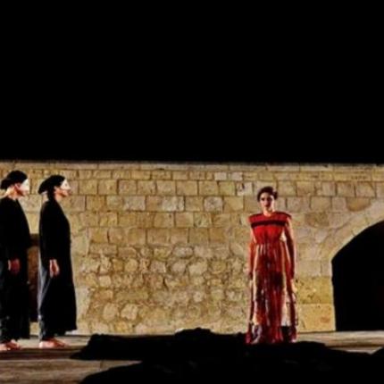 Στην Ιεράπετρα η "Μήδεια" της Θεατρικής Ομάδας των καθηγητών Ηρακλείου
