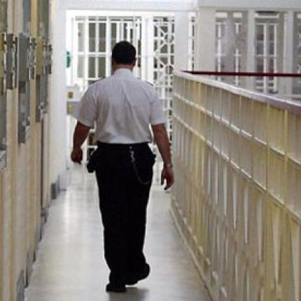 «Βαρεθήκαμε να τρώμε ξύλο, να μας μαχαιρώνουν, να μας βάζουν βόμβες»