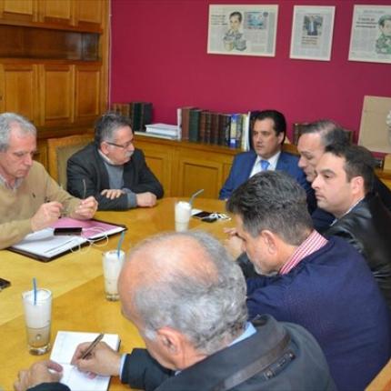 Μέτωπο φαρμακοποιών - υπουργείου κατά τρόικας
