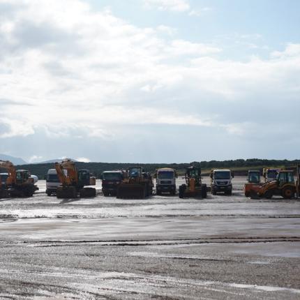 Τα μηχανήματα που δουλεύουν για το έργο