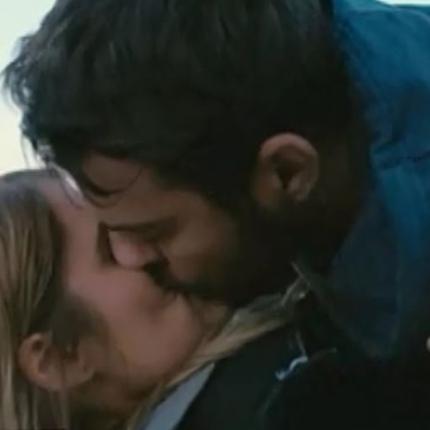 agelopoulos-fili-tatouaz_1.jpg