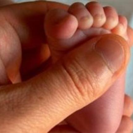 Αγωνία για το αγγελούδι που νοσηλεύεται στο ΠΑΓΝΗ