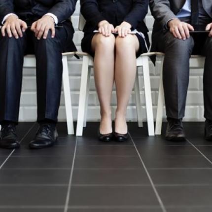 Επιδοτούμενα προγράμματα επιμόρφωσης για απόφοιτους ΙΕΚ, ΕΠΑΣ και ΕΠΑΛ