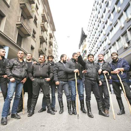 Οι αγρότες πάνε .. πλατεία Βάθη στην Αθήνα