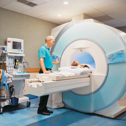 Δεν καλύπτει ο ΕΟΠΥΥ υπηρεσίες σε ιδιωτικές κλινικές που βρίσκονται σε επίσχεση