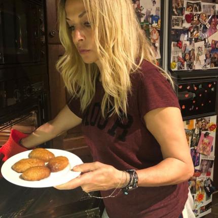 annavissiofficial_127772770_881148309112997_2170439424864951116_n.jpg