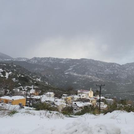 Προβλήματα λόγω χιονιού από την Άνω Βιάννο μέχρι τον Αμιρά