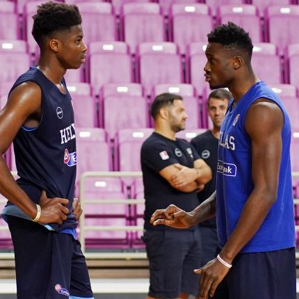 antetikoynmpo-thanasis-kostas.jpg