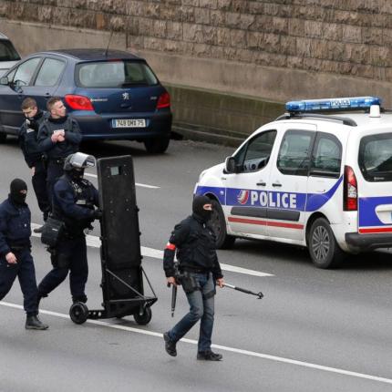 police_paris.jpg