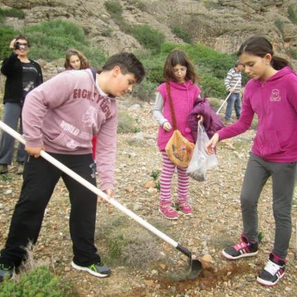 Μικροί και μεγάλοι έσπειραν στον Απηγανιά για τη διατήρηση της πανίδας 