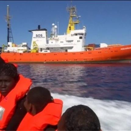 aquarius-refugees.jpg