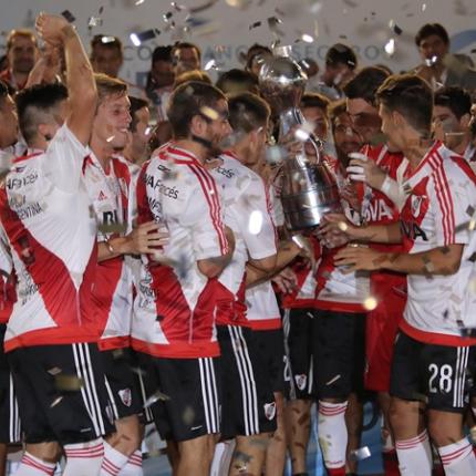 argentinh_river.jpg